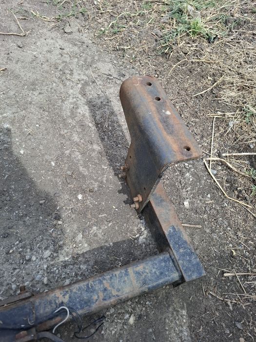 Продавам теглич за ИВЕКО бус или камионче(до 3,5 т)