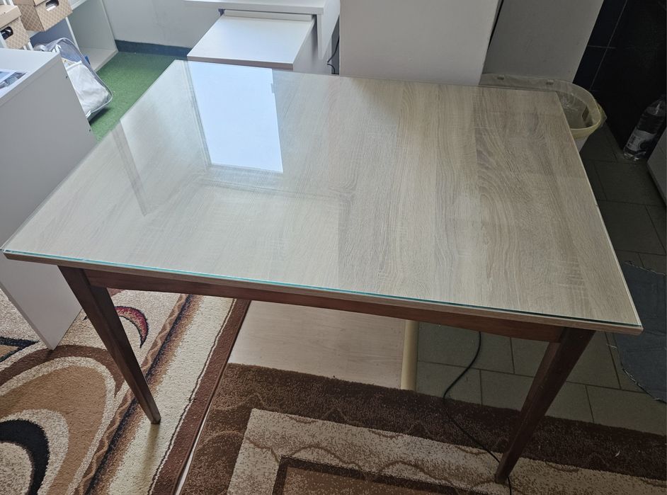 Masa living bucătărie lemn cu geam protectie