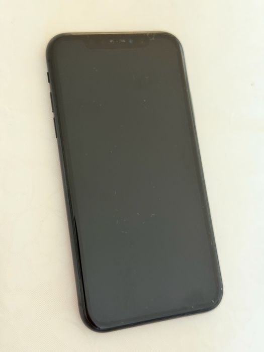 Продам iPhone XR, в отличном состоянии