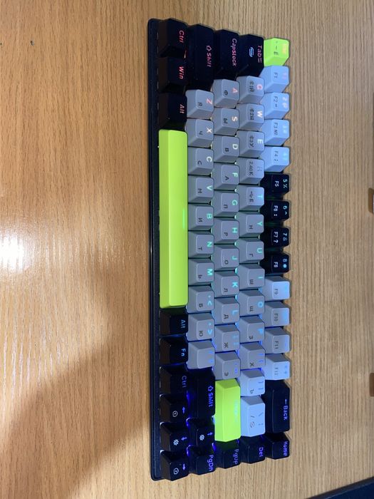 Продам Клавиатуру