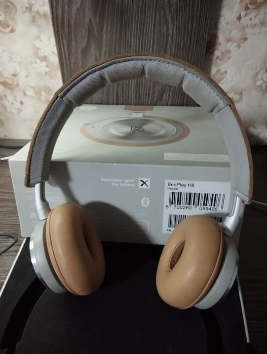 Bang & Olufsen BeoPlay H8 Natural