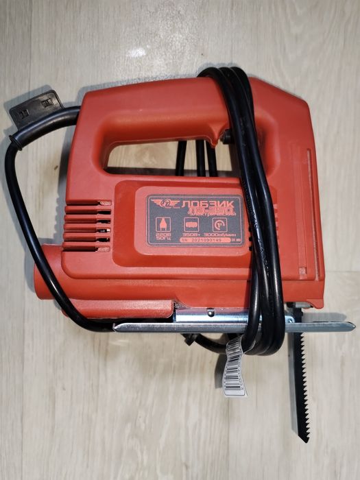 Продам лобзик ЛЭ-350