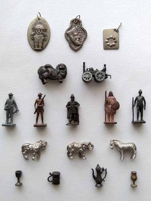 Стари и редки играчки от шоколадови яйца Киндер Kinder Surprise