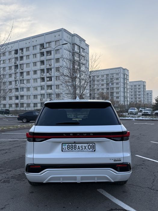 Lexus TX500h F sport