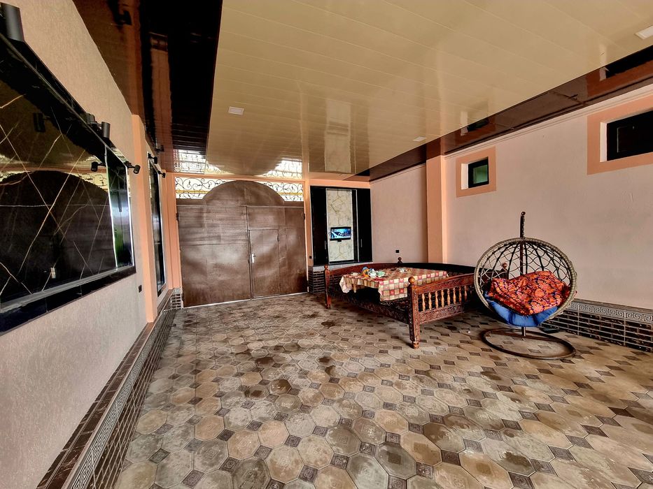 Gazalkent .oqtosh.oilaviy dacha.