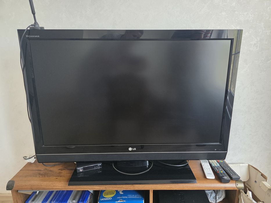 Продам Телевизор LG