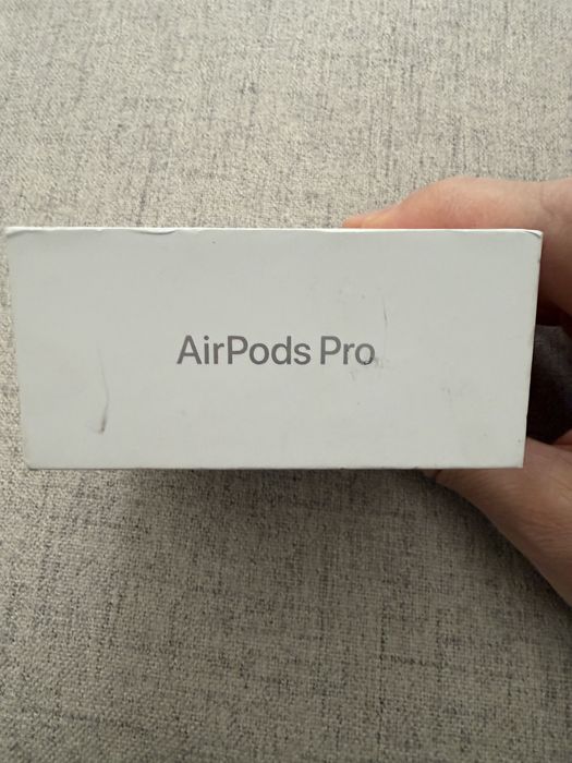 Airpods Pro 3, noi, sigilate, originale, garantie 1 an.
