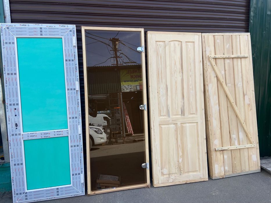 Двери деревянные