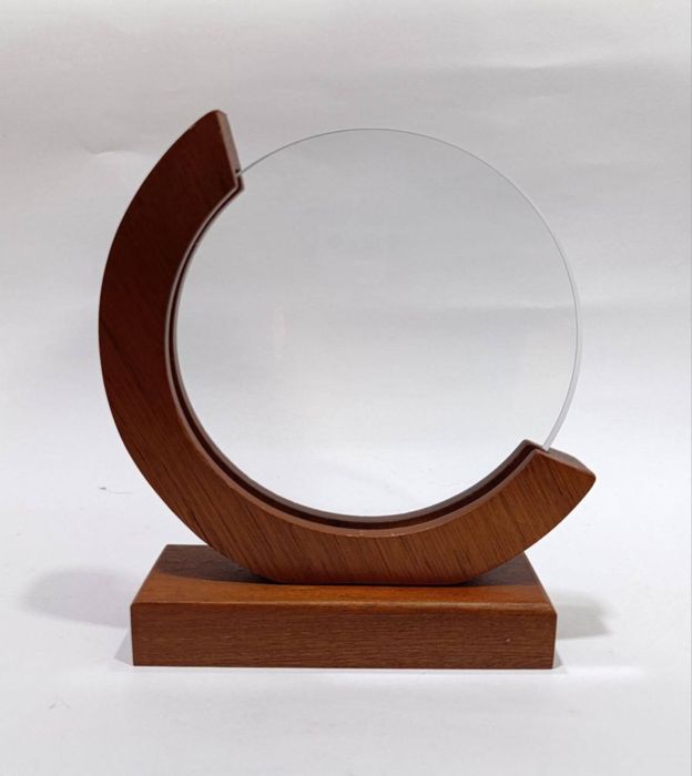 Статуэтки с логотипом