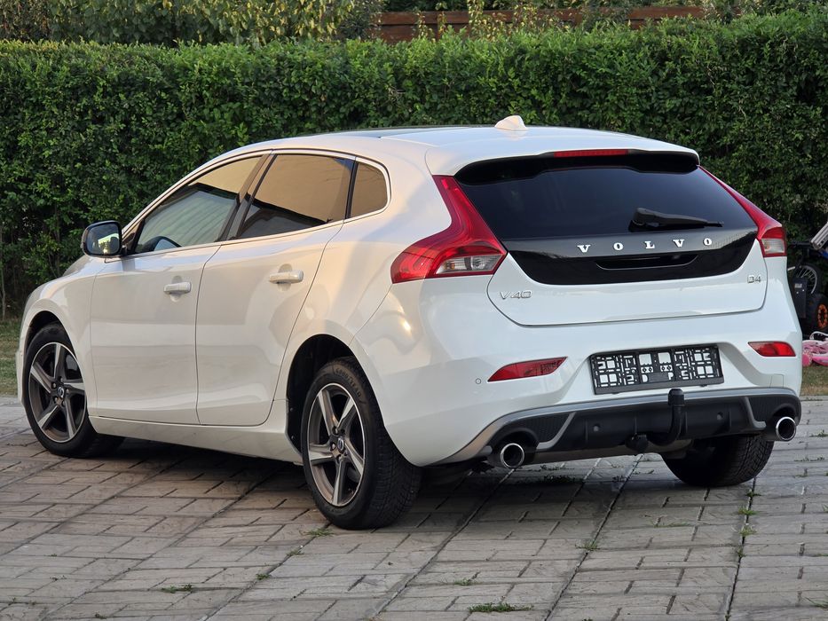 VOLVO V40 2015 — imagine 4