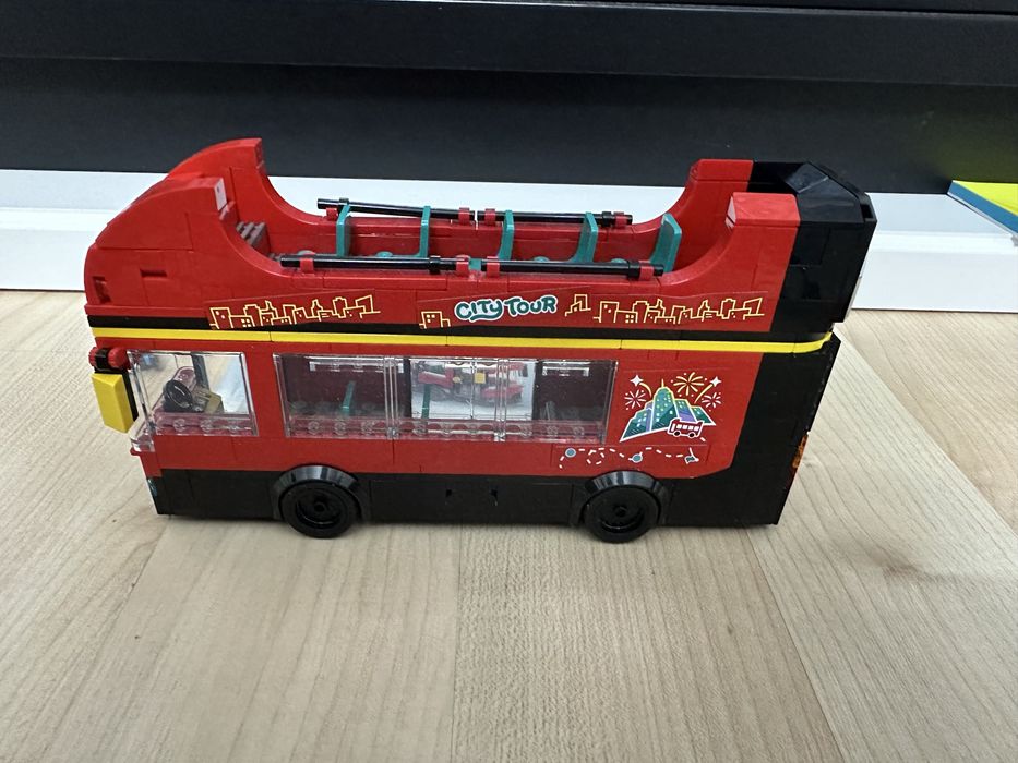 Lego City Autobuz turistic rosu cu etaj 60407
