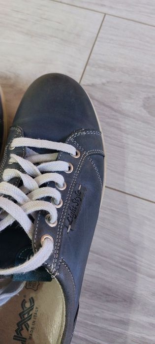 Продам срочно Женские кеды