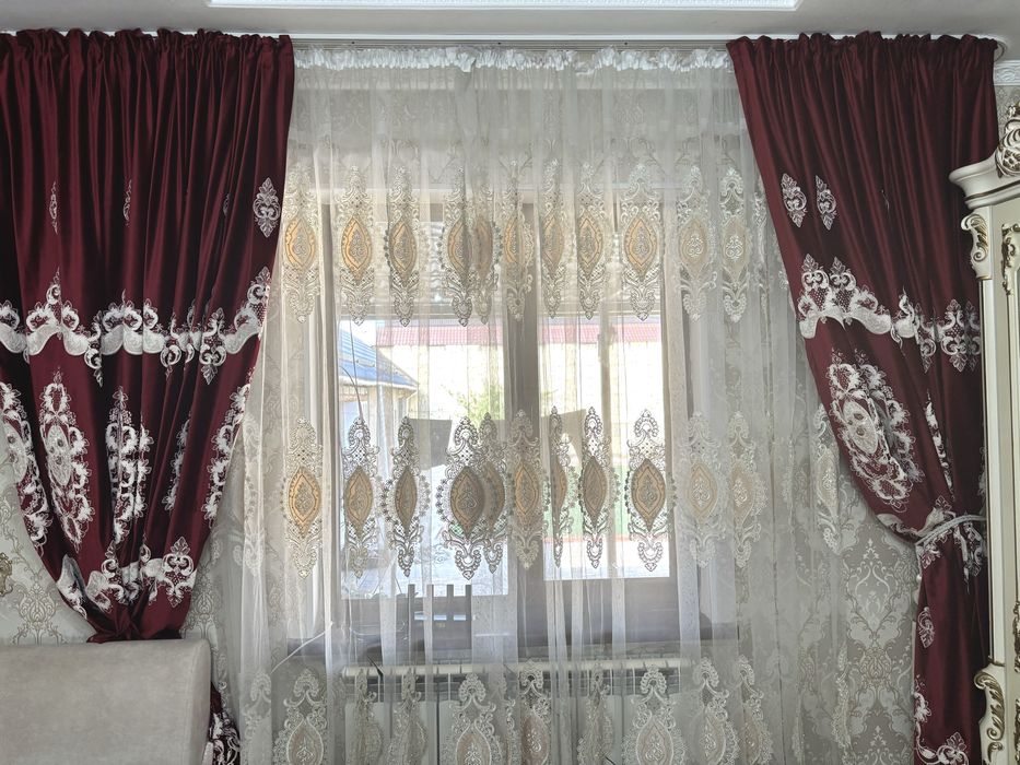 Шторы в комплекте с тюлью!