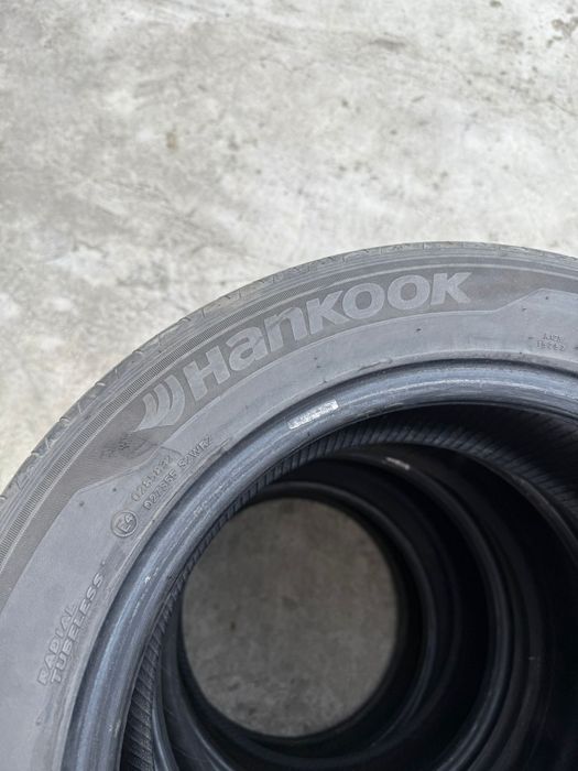 Vind cauciucuri de vara 205/55/R 16 diferite marci.