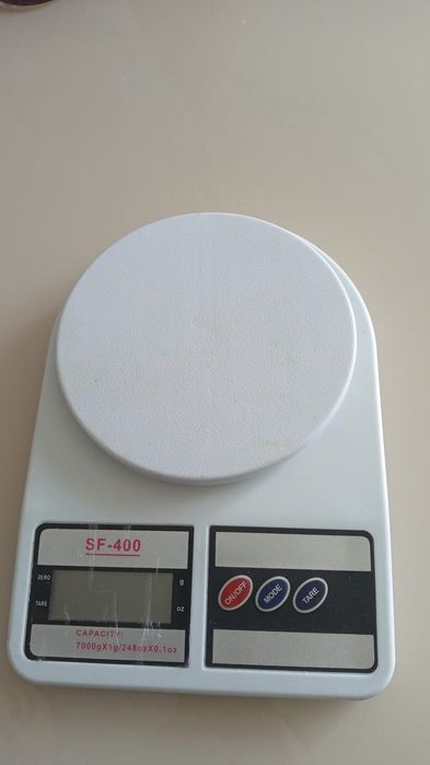 Продаю весы 8 штук