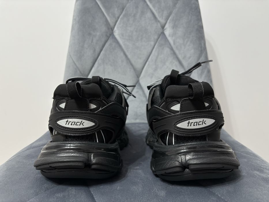 Vând Adidași Balenciaga Track / Marimea 43