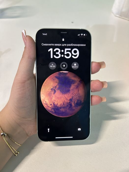 Iphone 12 64 гб.