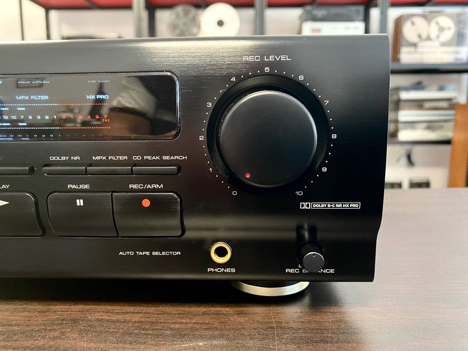 Тримоторен касетен дек Kenwood