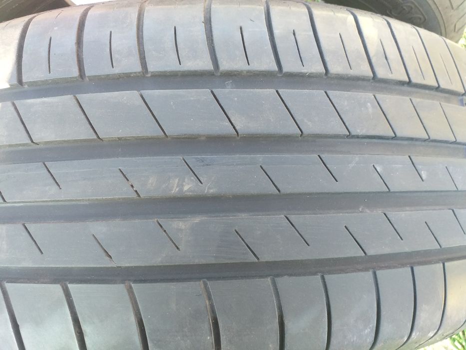 Гуми два броя 225/55/17