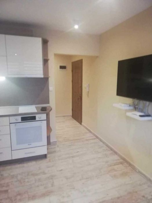 Дава се под наем Тристаен апартамент в Габрово, Център - 70 кв.м за 378.93 € - Снимка #1