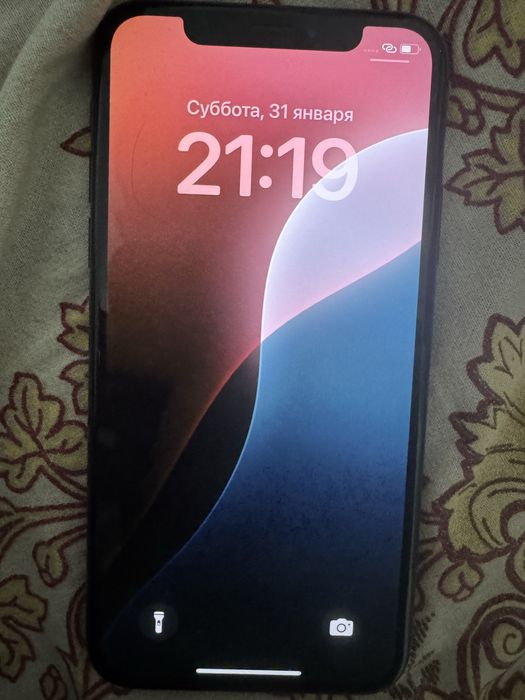 Продам Iphone XS 64Gb
