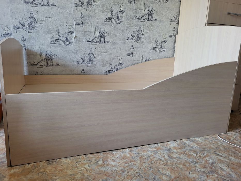 Кровать детская с бортами без матраса