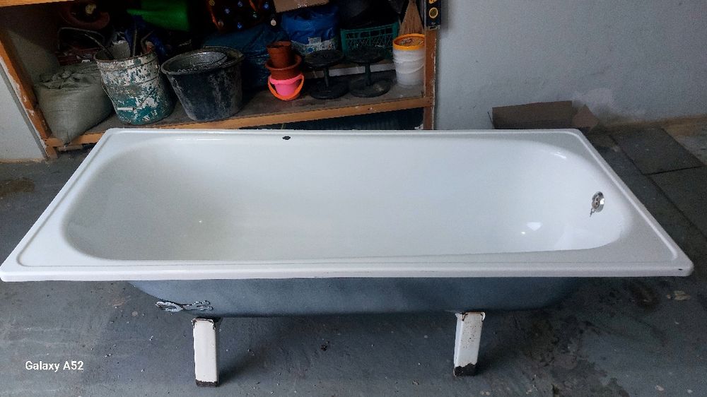 Продаётся б.у Ванна 170