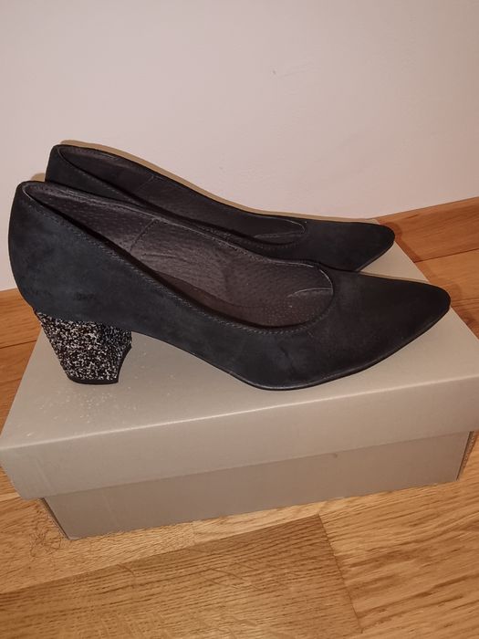 Pantofi piele negri