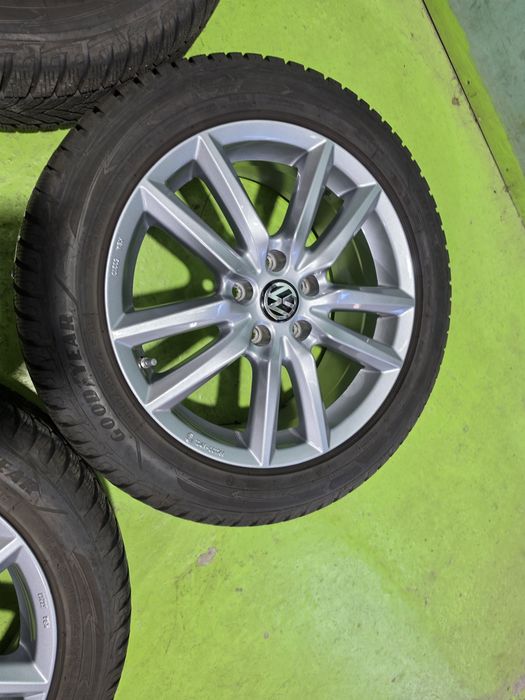 17 5x112 Vw Passat Touran Caddy Golf 5х112 зимен комплект джанти гуми 225/50/17 Goodyear