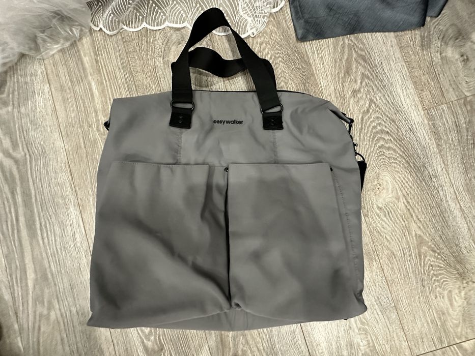 Продам сумку-рюкзак Easywalker nursery bag