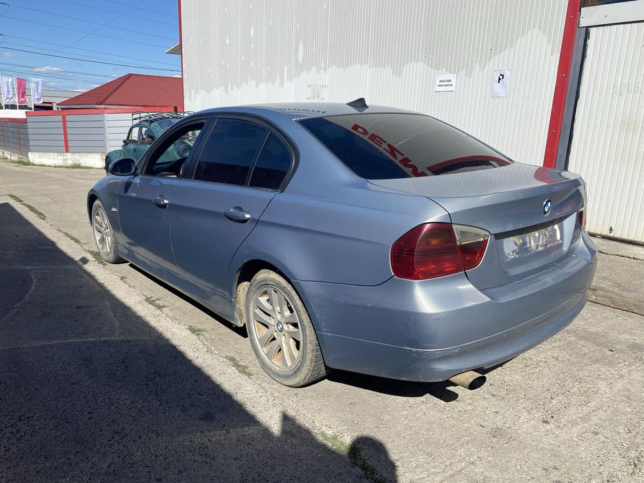 Dezmembez BMW E90 2.0 benzina N46B20B