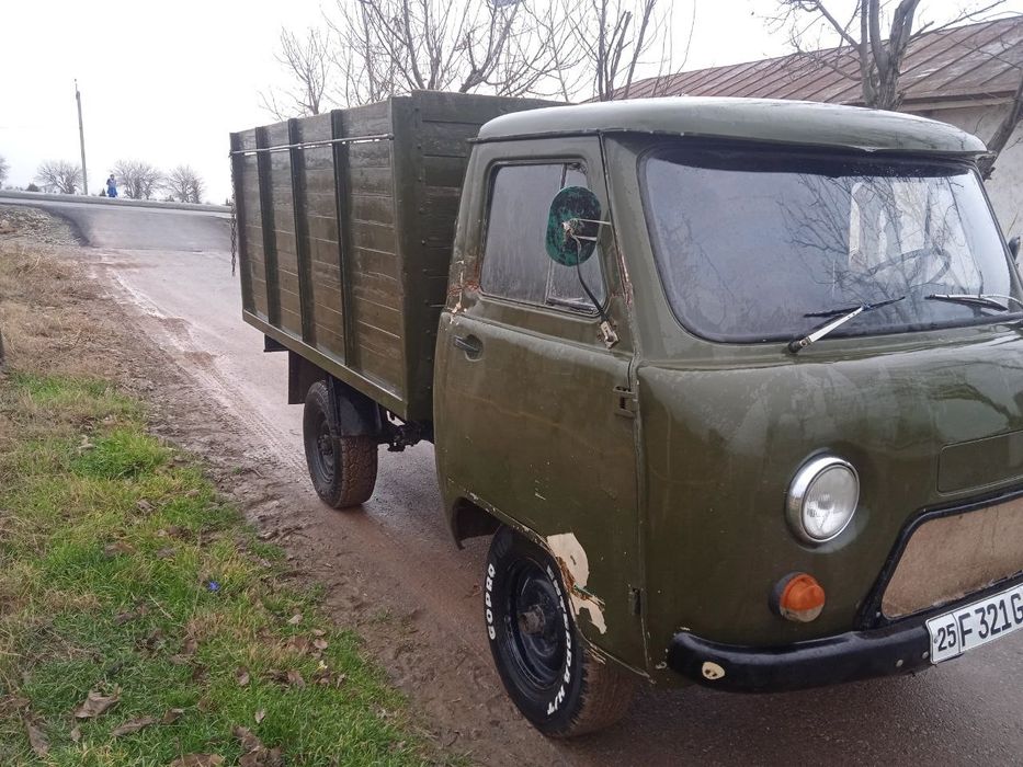 UAZ 3303 yuk mashina