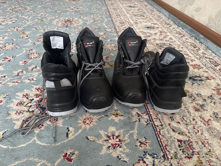 Продам спец обувь