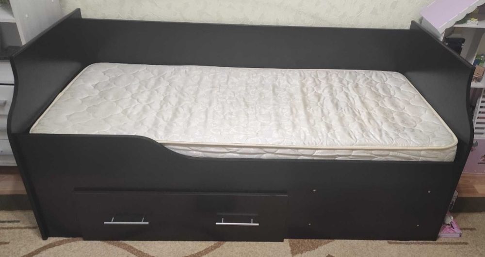 Детская кровать из ЛДСП 1,8*0,75