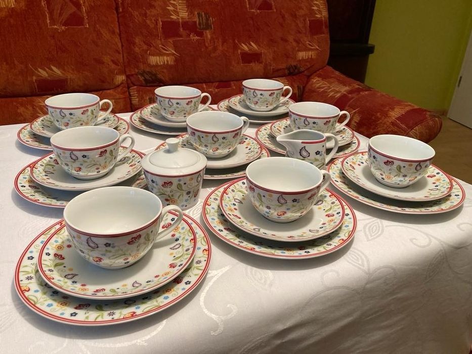 Порцеланов сервиз