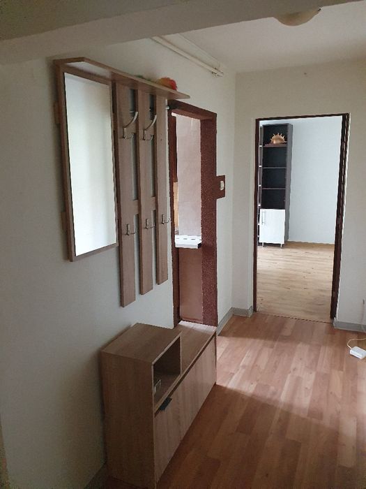 Inchiriez apartament 2 camere