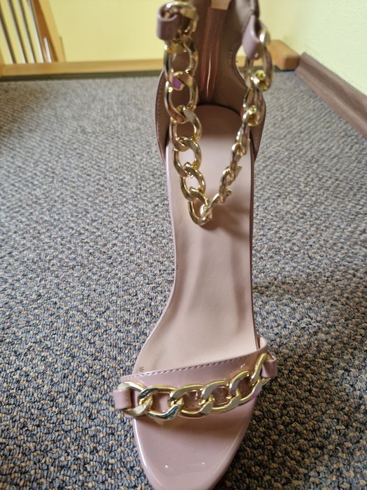 Sandale Nude elegante