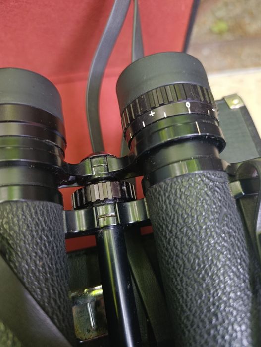 Бинокль Nikon из Японии