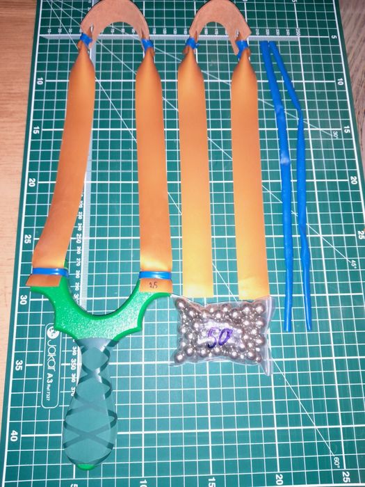 Prastie+CADOU:gume de rezerva si 50 bile- OFERTA LIMITATA