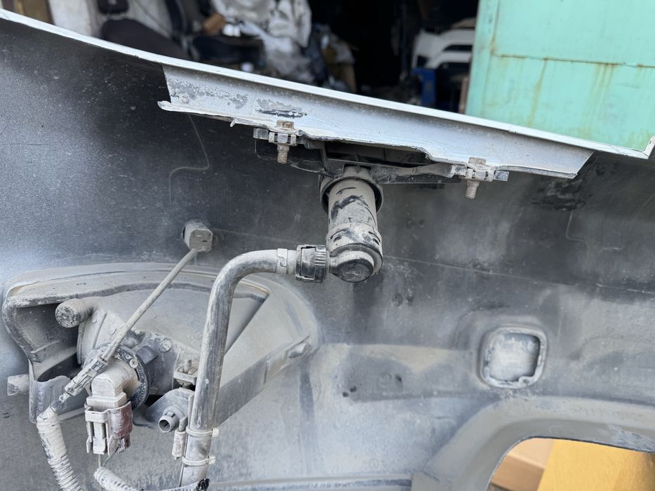 Бампер на Lexus Rx300, 330, 350