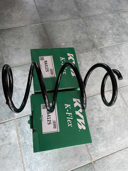 НОВИ  пружини  KYB - RA 4125 VW SKODA