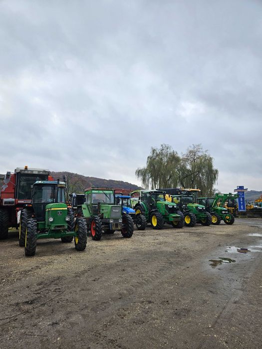 Vand/ schimb tractor John Deere 5100M cu incarcator frontal John Deere