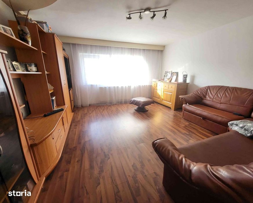 Apartament 2 camere decomandate 64 MP Utili Tazlaului