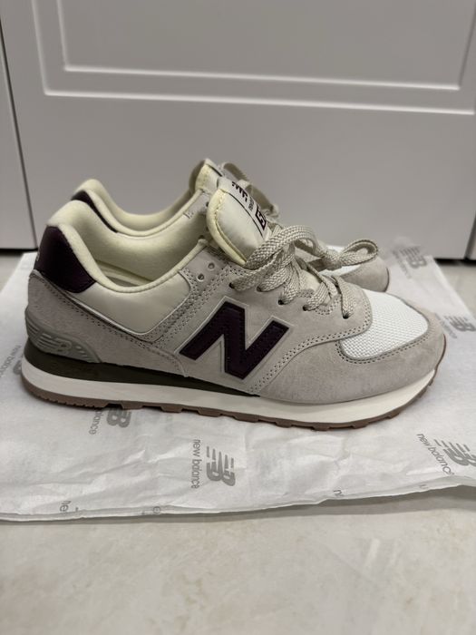 Продам New Balance 574
