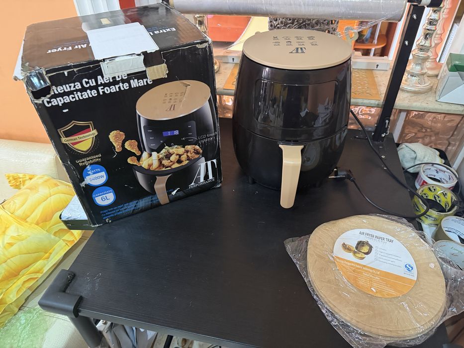 Airfryer 6L - Resigilat