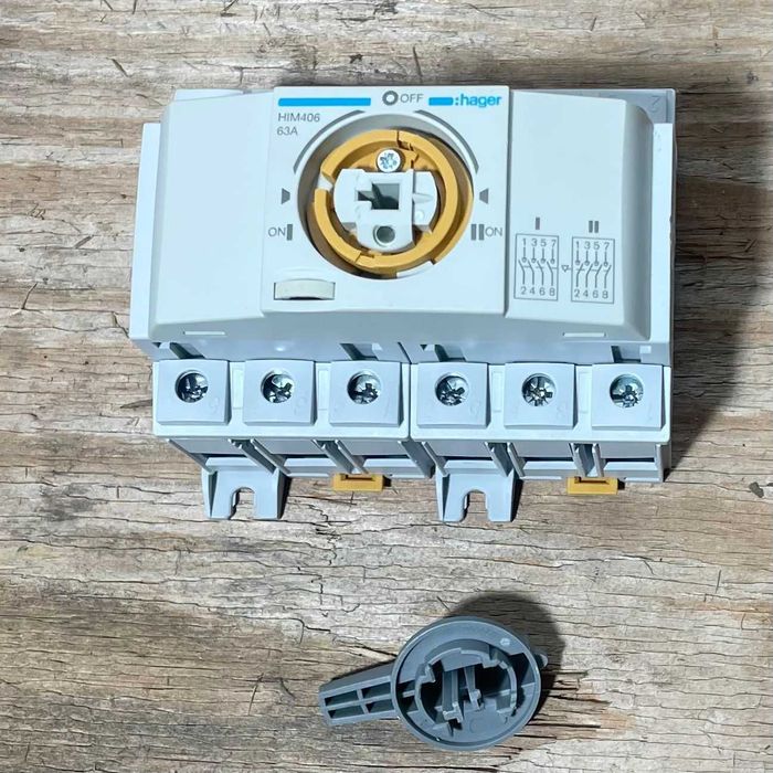 Hager HIM406 – Comutator de sarcină 63A, 4 poli