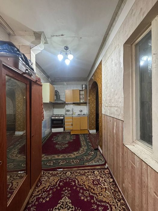 Продаётся квартира Мирабадский р-н Куйлюк массив 4 2/1/4