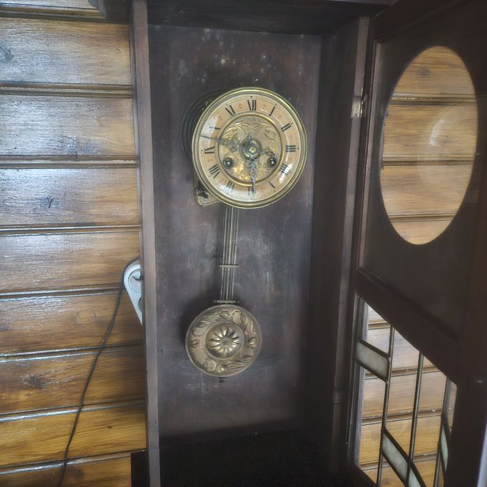 Ceas mecanic cu pendul antic