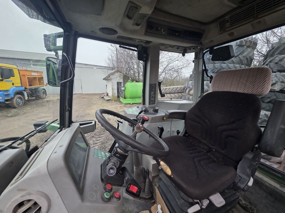 Tractor agrico cu incarcator Frontal Fendt 511 Favorit