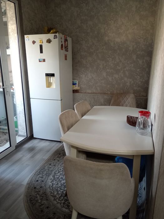 СРОЧНО. Продается 3 комнотная квартира, в яшнобадском раёне